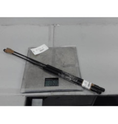 Verin de coffre FIAT CROMA 2 Photo n°1