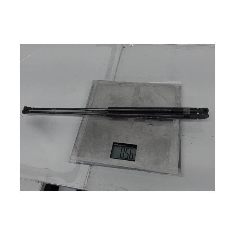 Verin de coffre VOLVO V 40 1