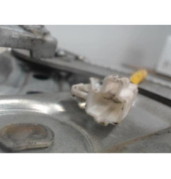 Moteur leve vitre avant droit TOYOTA STARLET 3 Photo n°7