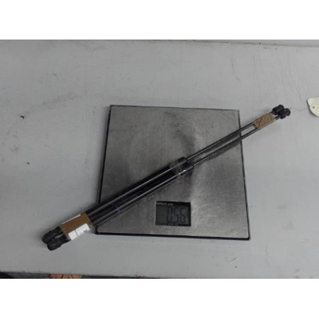 Verin de coffre OPEL CORSA D Photo n°1