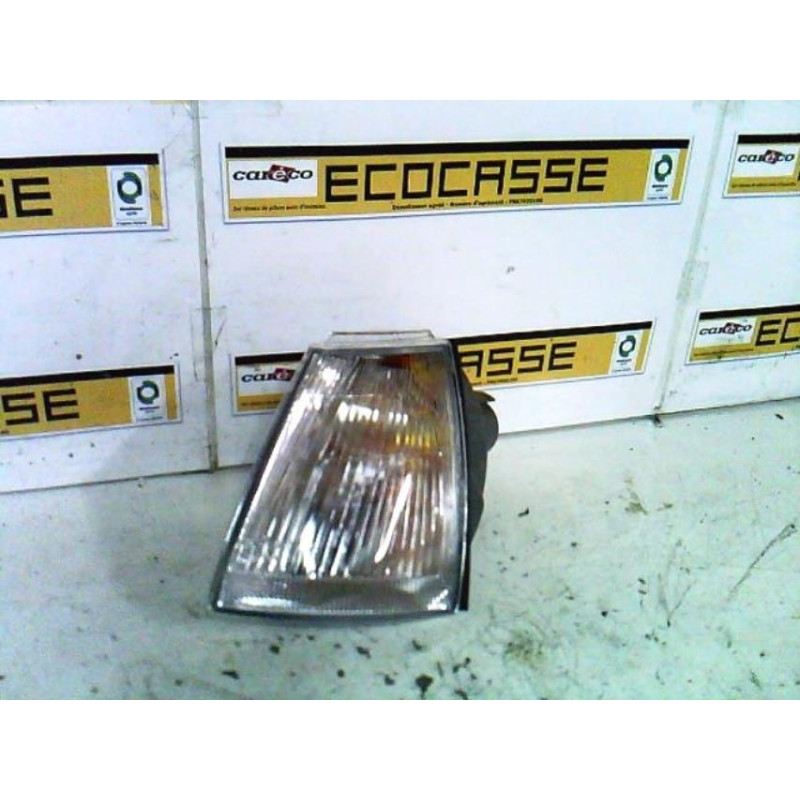 Optique avant secondaire gauche (feux)(clignotant) RENAULT CLIO 1