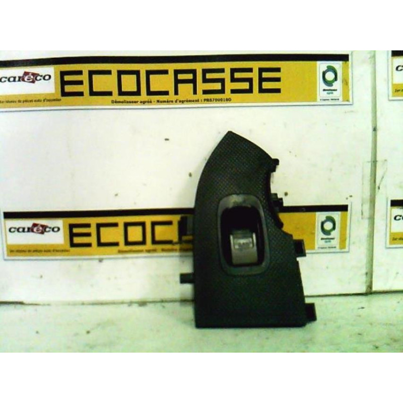 Interrupteur de leve vitre avant droit HONDA CIVIC 7