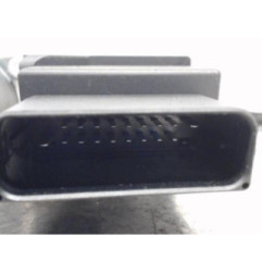 Moteur leve vitre arriere gauche VOLKSWAGEN JETTA 3 Photo n°3