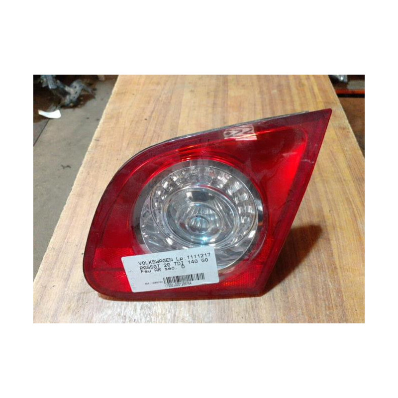 Feu arriere secondaire droit (feux) VOLKSWAGEN PASSAT 5