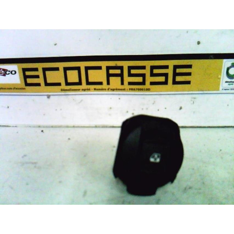 Interrupteur de leve vitre avant droit RENAULT VEL SATIS