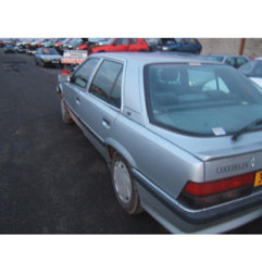 Verin de coffre RENAULT R25 Photo n°7