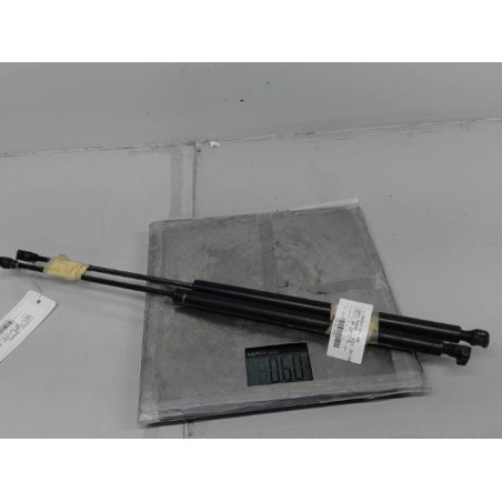 Verin de coffre CITROEN SAXO