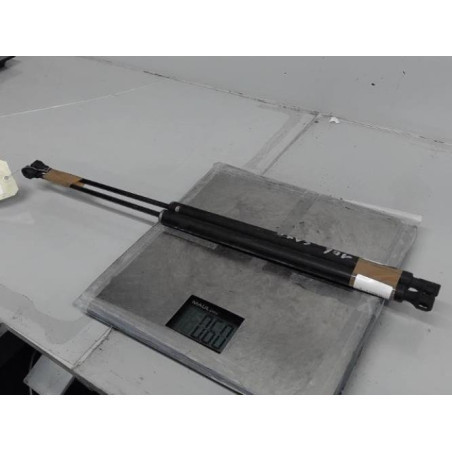 Verin de coffre CITROEN SAXO Photo n°1