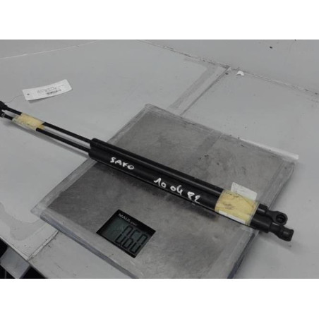 Verin de coffre CITROEN SAXO Photo n°1