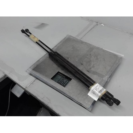 Verin de coffre CITROEN SAXO