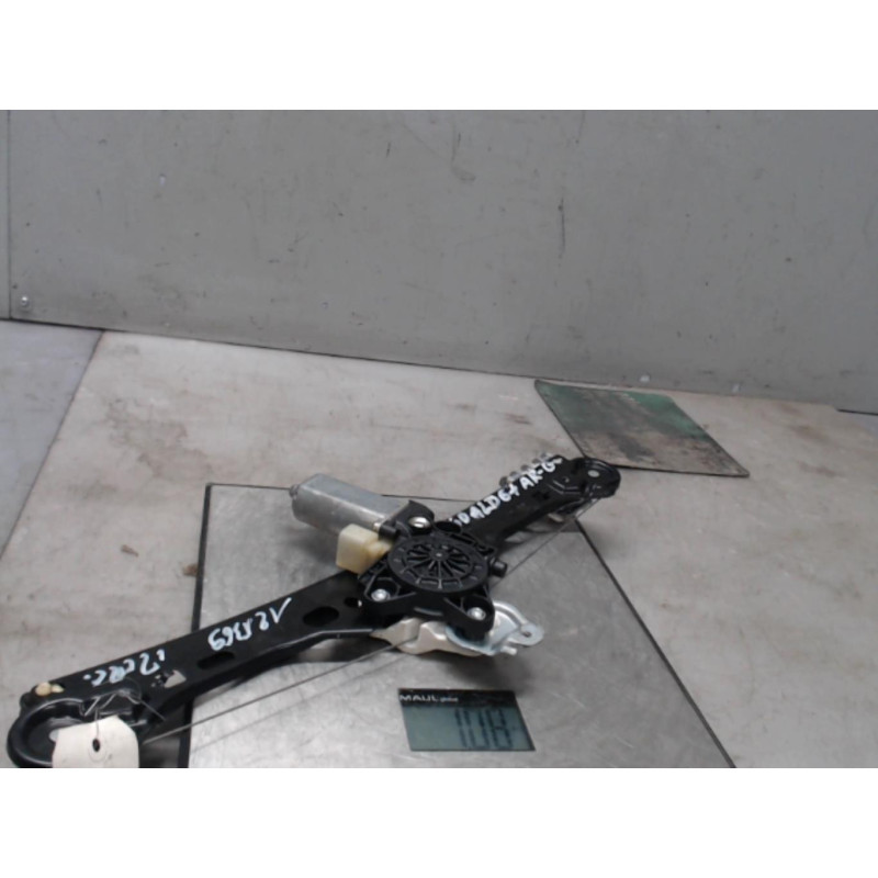 Moteur leve vitre arriere gauche MERCEDES CLASSE C 203
