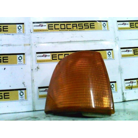 Optique avant secondaire droit (feux)(clignotant) AUDI 100 2 Photo n°1