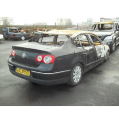 Feu arriere secondaire gauche (feux) VOLKSWAGEN PASSAT 5 Photo n°6