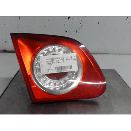 Feu arriere secondaire gauche (feux) VOLKSWAGEN PASSAT 5 Photo n°1