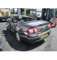 Feu arriere secondaire gauche (feux) VOLKSWAGEN PASSAT 5 Photo n°6