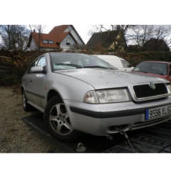 Feu arriere principal droit (feux) SKODA OCTAVIA 1 Photo n°4