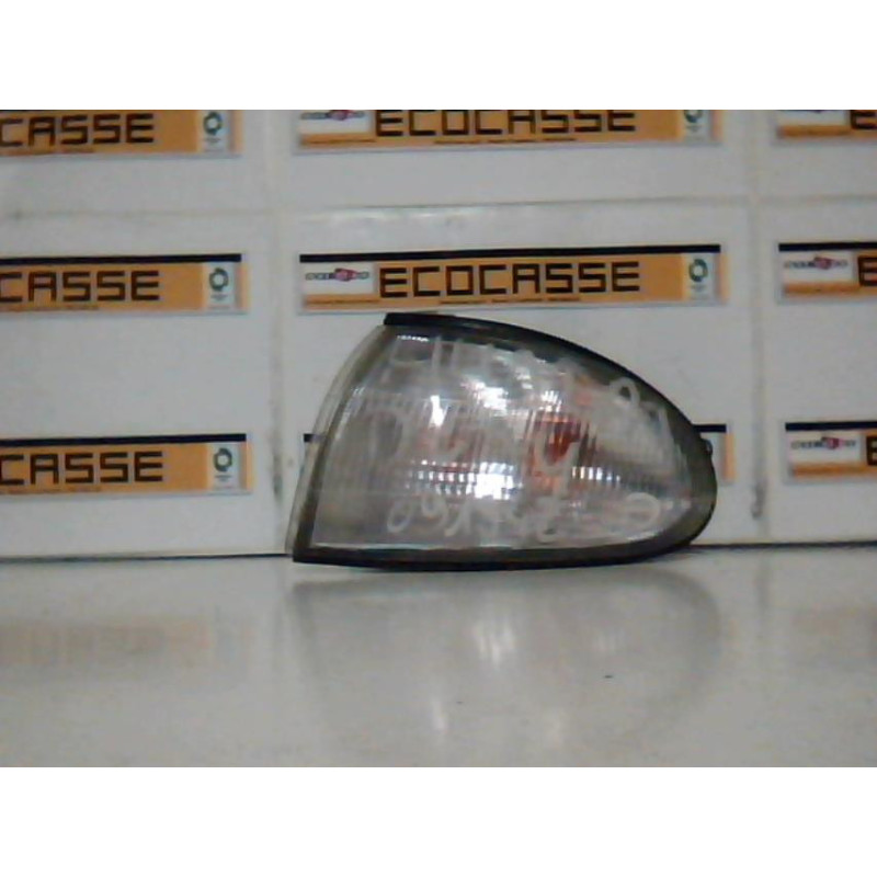 Optique avant secondaire gauche (feux)(clignotant) HYUNDAI PONY 1
