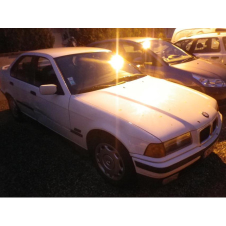 Optique avant secondaire droit (feux)(clignotant) BMW SERIE 3 E36