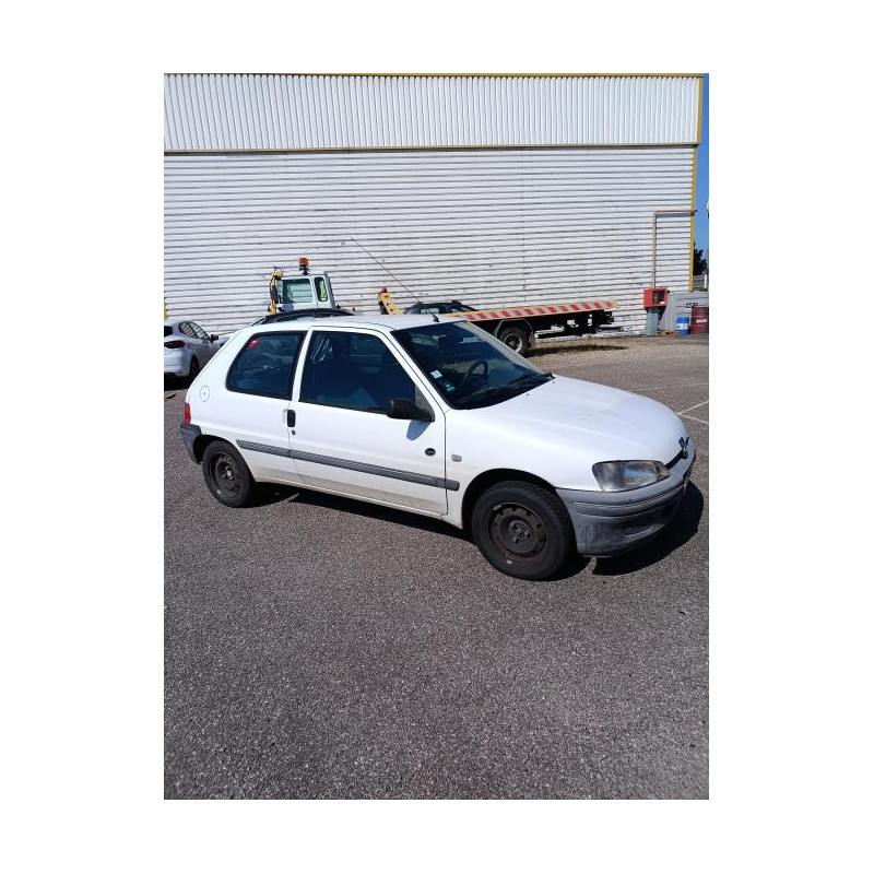 Feu arriere principal gauche (feux) PEUGEOT 106