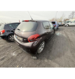 Vitre arriere droit PEUGEOT 208 1 Photo n°17