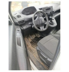 Feu arriere principal droit (feux) PEUGEOT PARTNER 3 Photo n°8