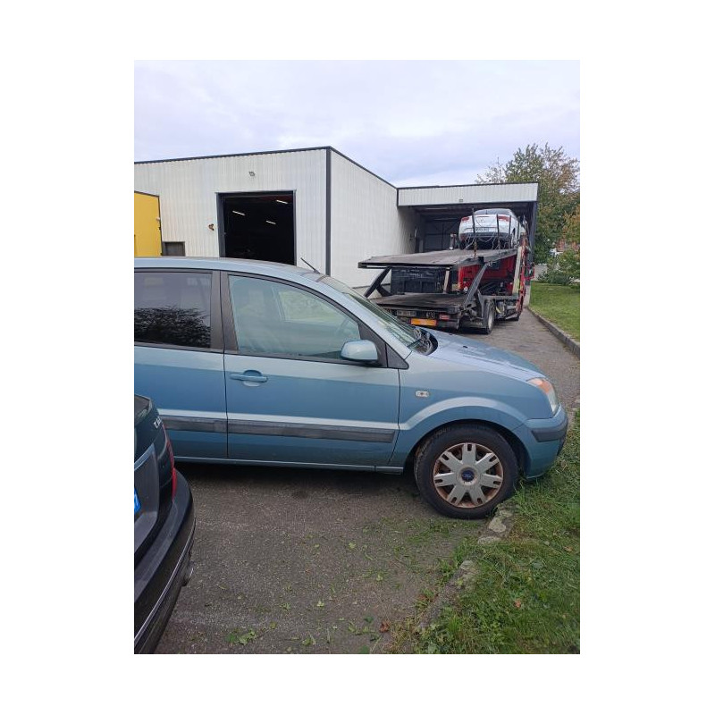 Aile avant droit FORD FUSION