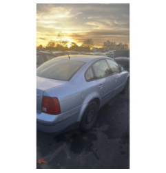 Feu arriere principal droit (feux) VOLKSWAGEN PASSAT 4 Photo n°4