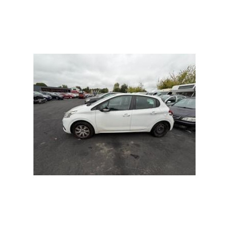 Pare choc arriere PEUGEOT 208 1 Photo n°1