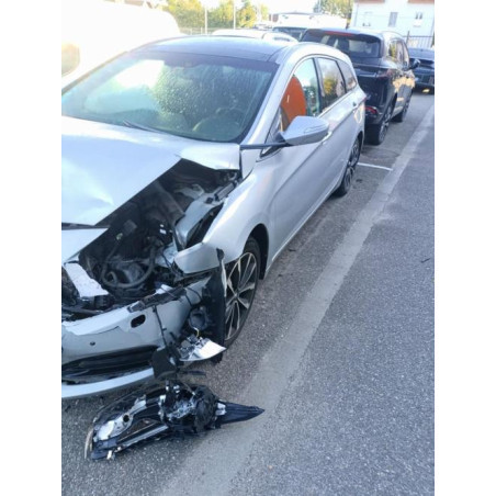 Cardan gauche (transmission) HYUNDAI I 40