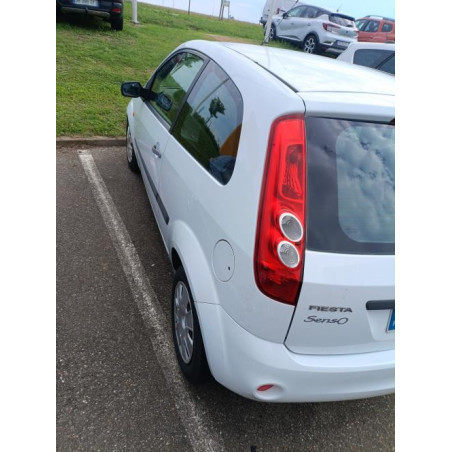 Plage arriere FORD FIESTA 5 Photo n°1