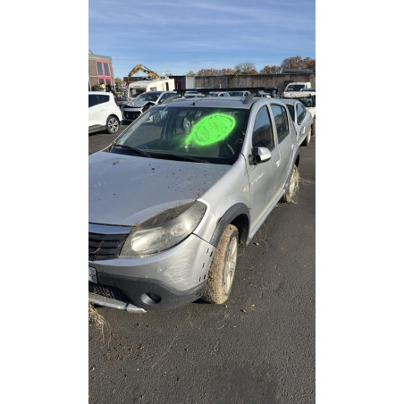 Aile avant gauche DACIA SANDERO 1