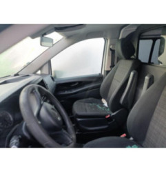 Verin de coffre MERCEDES VITO 447 MIXTO Photo n°4