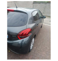 Moteur leve vitre avant droit PEUGEOT 208 1 Photo n°1