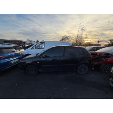 Poignee porte arriere gauche VOLKSWAGEN POLO 4