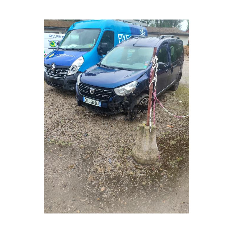 Compresseur clim DACIA DOKKER