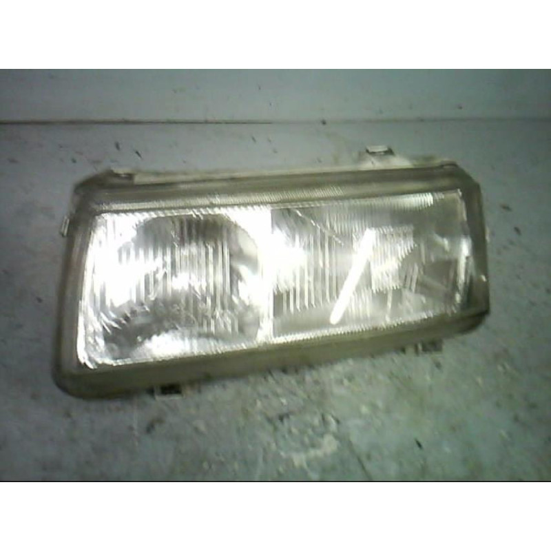 Optique avant principal gauche (feux)(phare) VOLKSWAGEN PASSAT 4