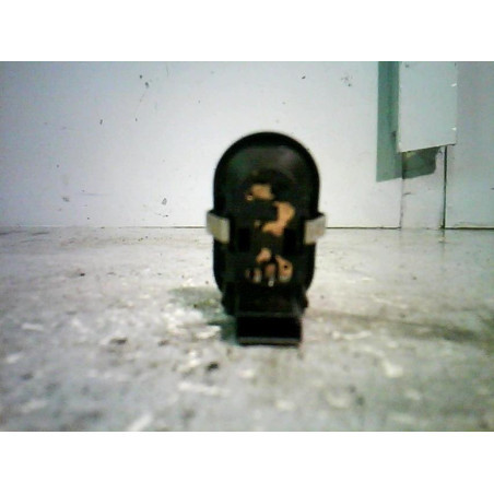 Interrupteur de leve vitre avant droit OPEL ASTRA G