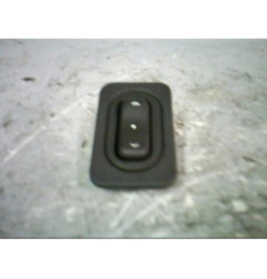 Interrupteur de leve vitre avant droit OPEL MERIVA A Photo n°1