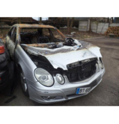 Verin de capot MERCEDES CLASSE E 211