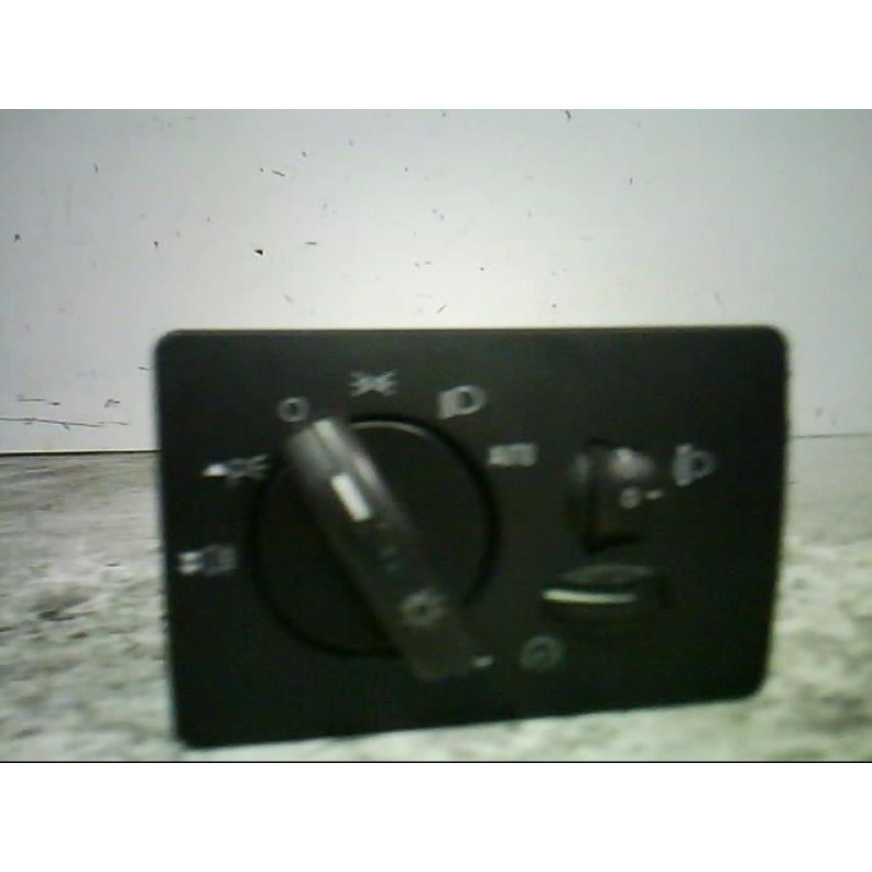 Commande de phare FORD FOCUS 2