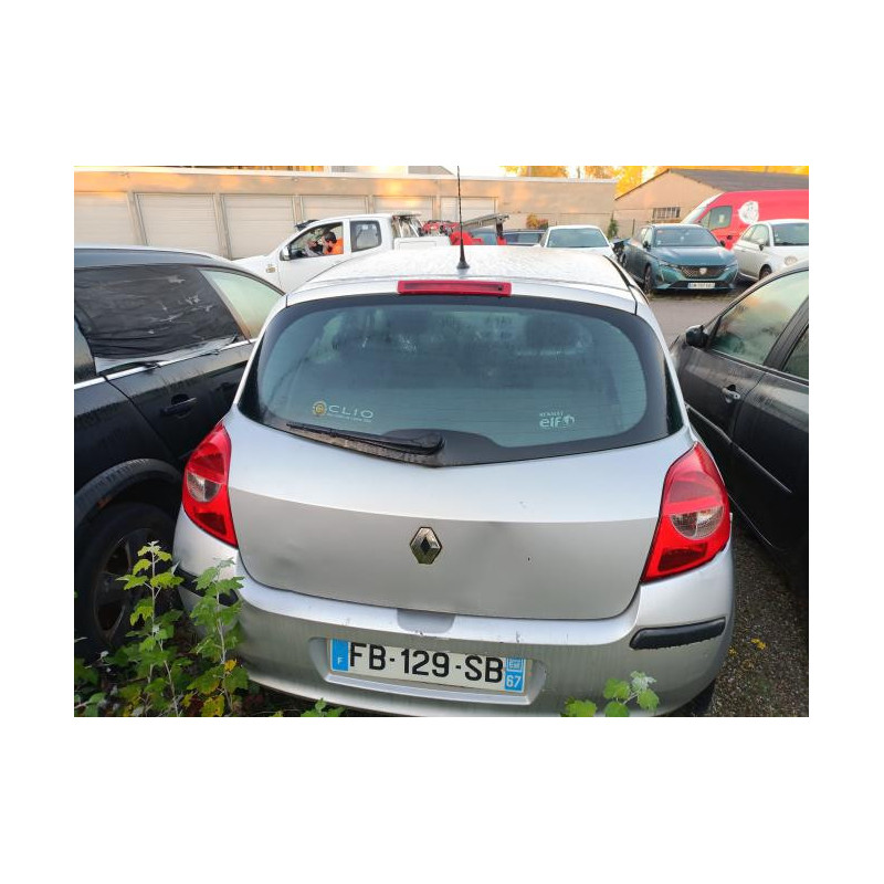 Renfort pare choc arriere (traverse) RENAULT CLIO 3