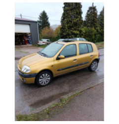 Pare choc avant RENAULT CLIO 2 Photo n°1