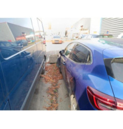 Pare choc arriere RENAULT CLIO 5 Photo n°4