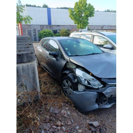 Condenseur de clim RENAULT CLIO 4