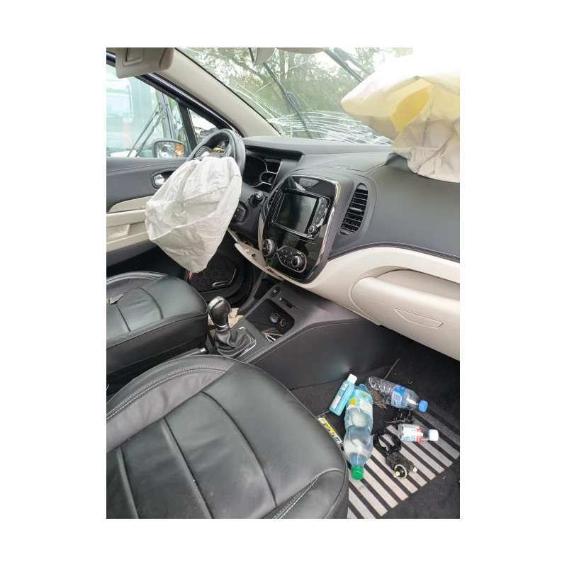 Eclairage de plafonnier RENAULT CAPTUR 1