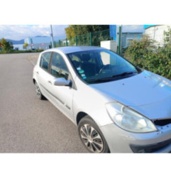 Plage arriere RENAULT CLIO 3 Photo n°5