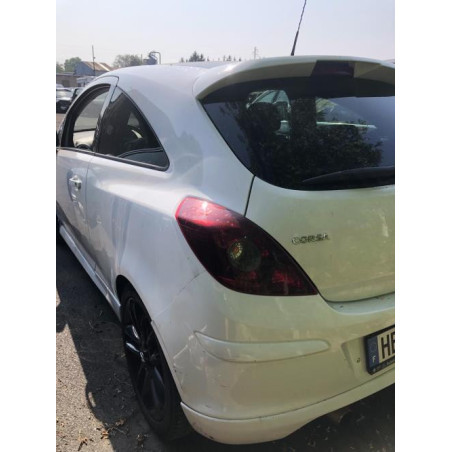 Feu arriere principal droit (feux) OPEL CORSA D Photo n°1