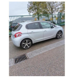 Maitre cylindre (freinage) PEUGEOT 208 1 Photo n°3