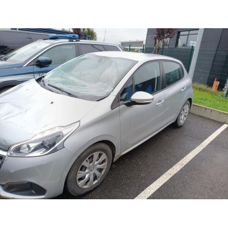 Pare choc arriere PEUGEOT 208 1