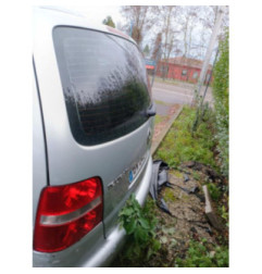 Compresseur clim VOLKSWAGEN TOURAN 1 Photo n°1